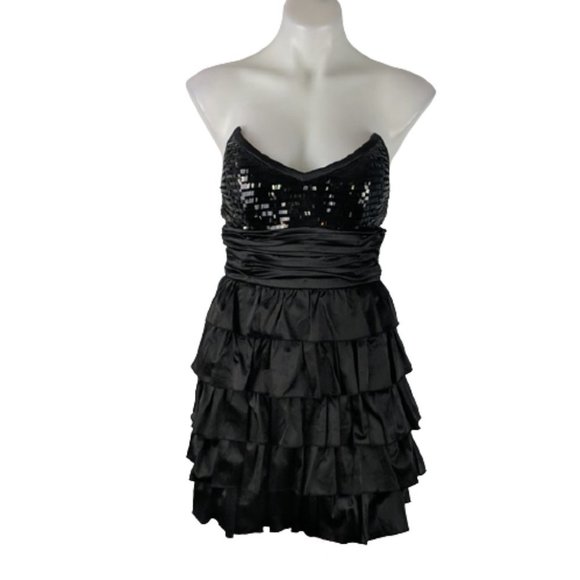 Elle Zeitoune Dresses & Skirts - Elle Zeitoune Dress Size 10 Black Sequins Strapless Zip-up Back Layered BNWT